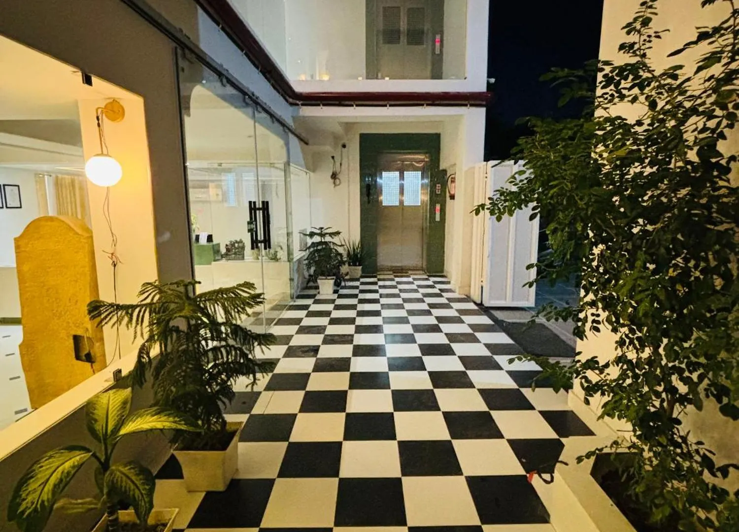 Szálloda Tls- The Lavish Stay Váránaszi India